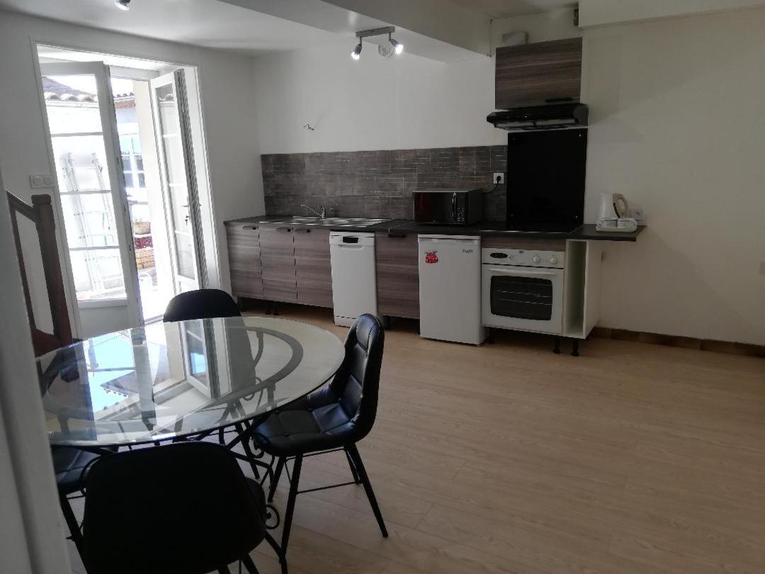 Appartement T2 Dans Le Centre Ville D'Angouleme Luaran gambar