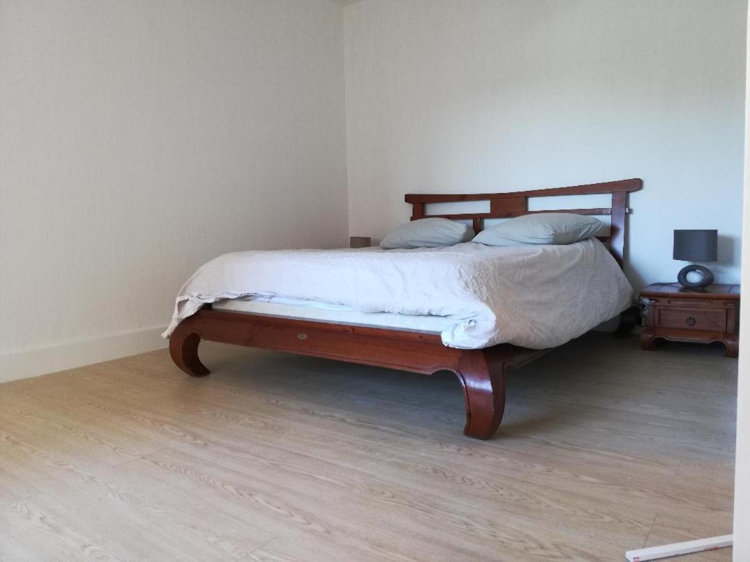 Appartement T2 Dans Le Centre Ville D'Angouleme Luaran gambar