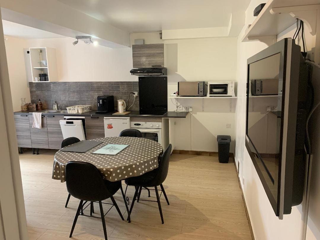 Appartement T2 Dans Le Centre Ville D'Angouleme Luaran gambar